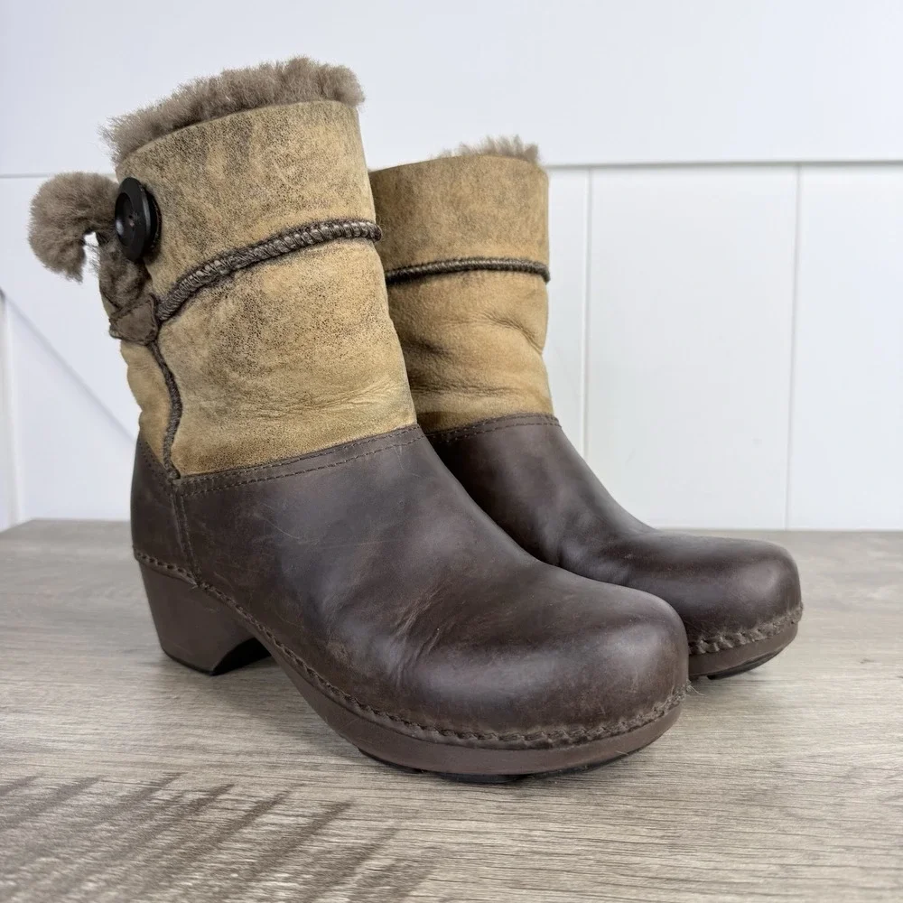 Dansko Stormy Shearling Boots Womens Sz 7 Brown Leather Real Fur Lined Fold Over